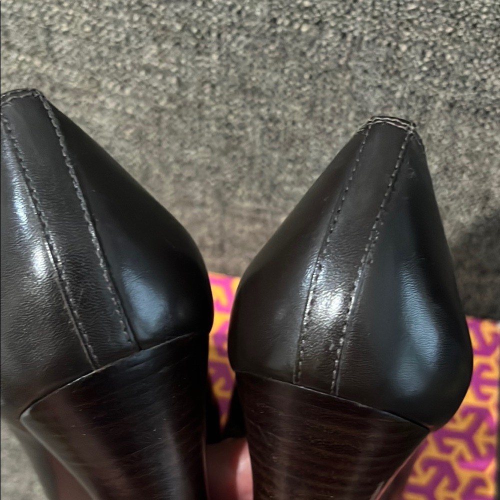 New Tory Burch Chocolate Brown Betty Pumps - Picture 10 of 16